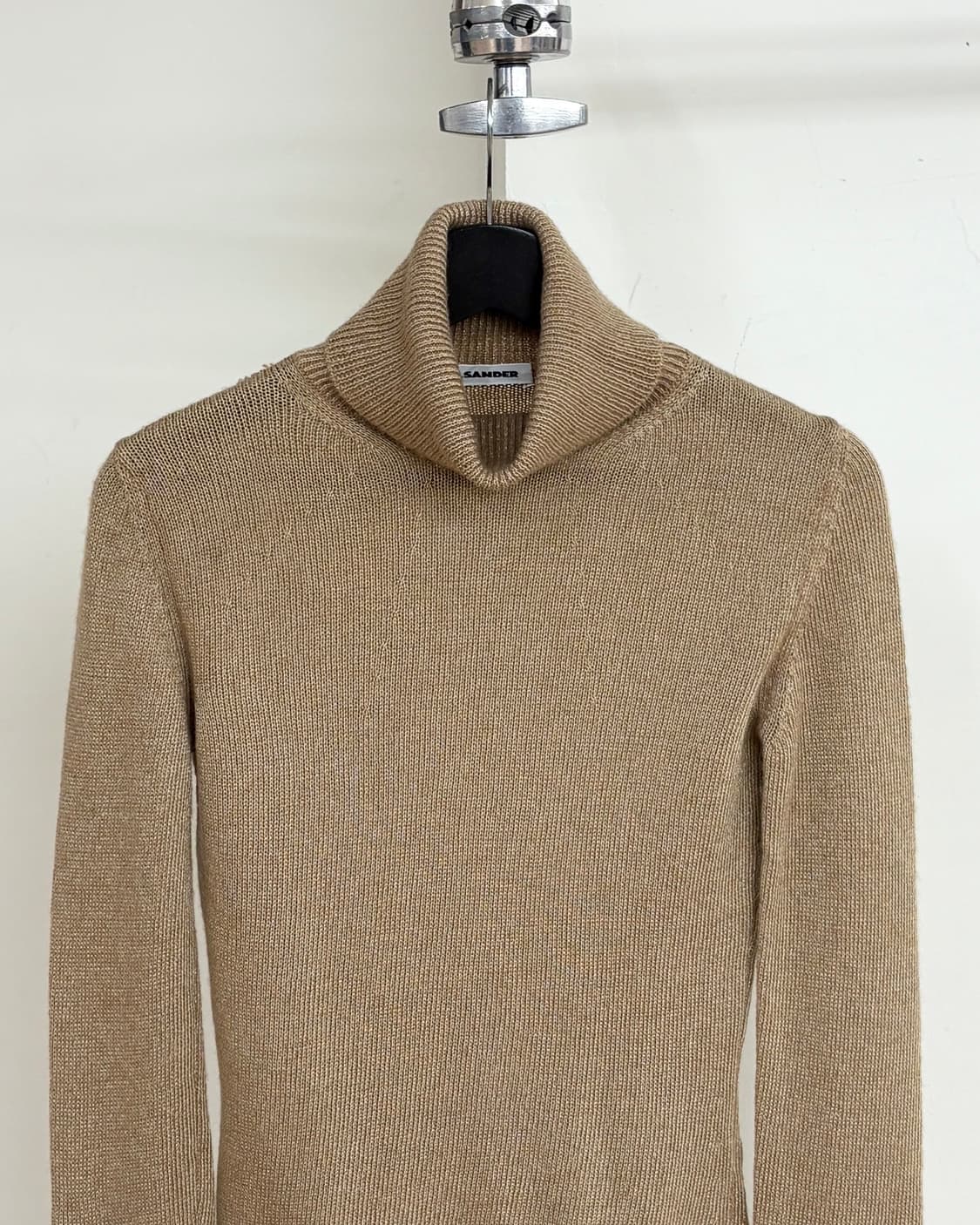 질샌더 브라운 카멜 터틀넥 니트 상품이미지2
