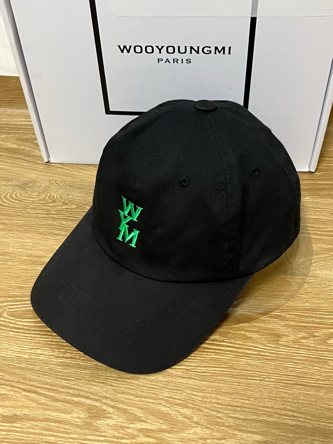 우영미 그린 로고 볼캡 모자 블랙 상품이미지1