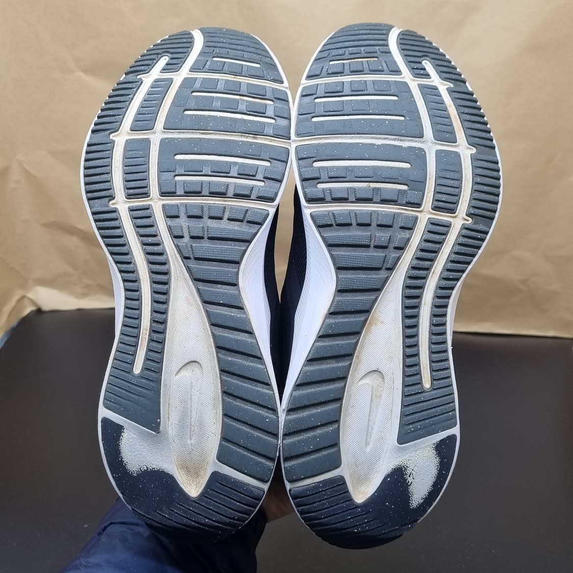 나이키 퀘스트3 운동화 250 상품이미지3