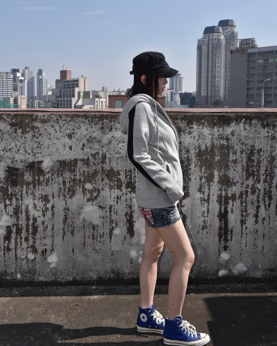 y2k 그런지 블랙 라인 그레이 후드 집업 상품이미지7