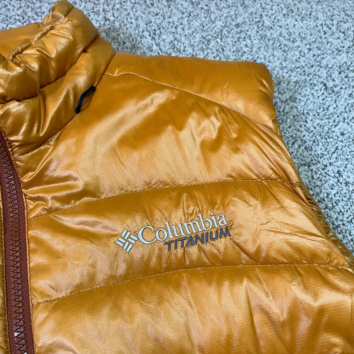 콜롬비아 티타늄 베스트 경량 패딩 상품이미지2