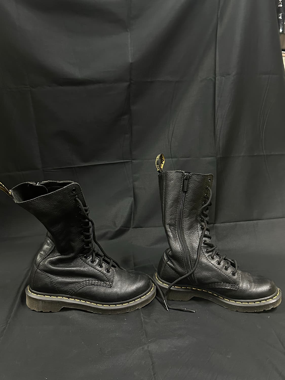 닥터마틴 14홀 230mm 상품이미지2