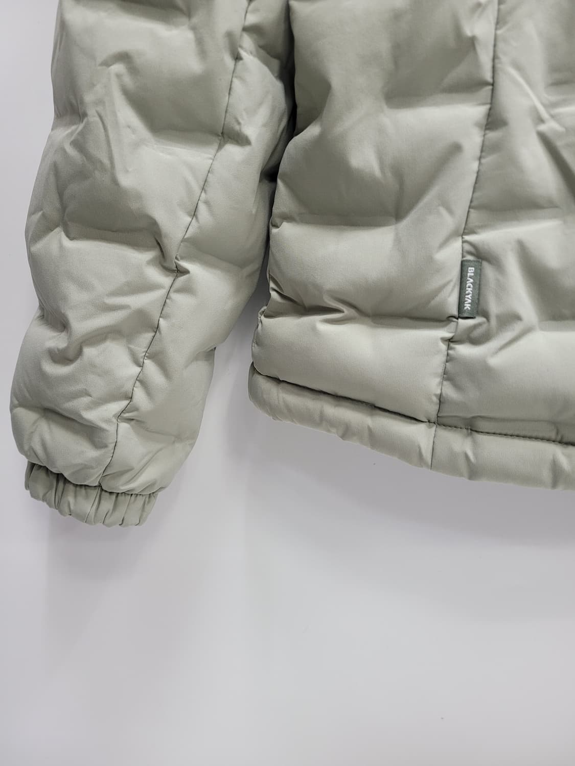 블랙야크 22FW B제로스팟2 구스 다운 자켓 / 여 100
 상품이미지5