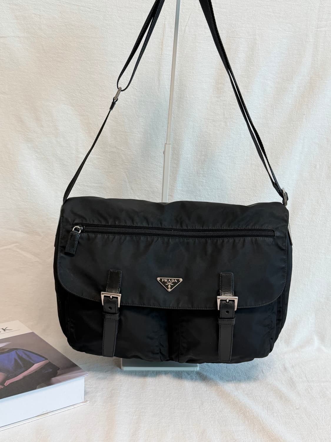 정품 프라다 포코노 나일론 투포켓 메신저백 크로스백 숄더백 블랙 상품이미지1