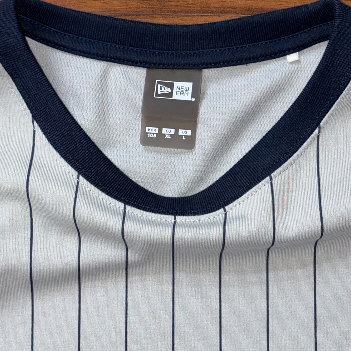 뉴에라 뉴욕양키즈 스트라이프 티셔츠 XL 상품이미지3