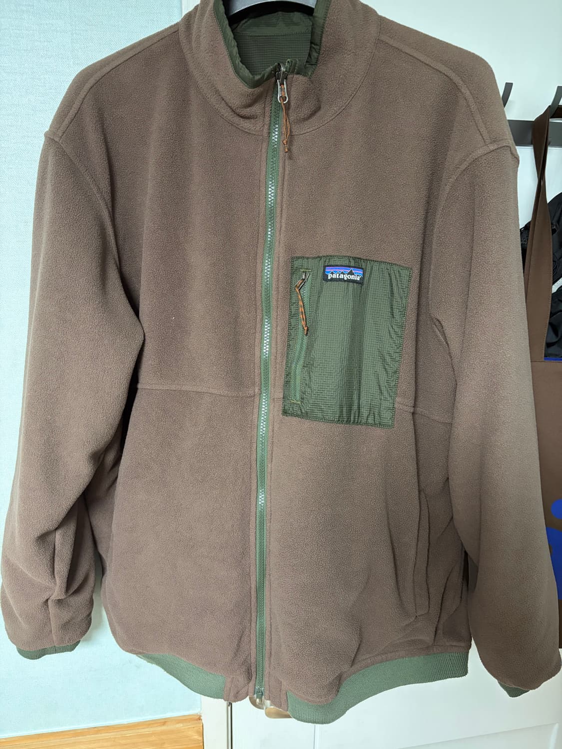 파타고니아 리버시블 쉘 마이크로디니 자켓 상품이미지3