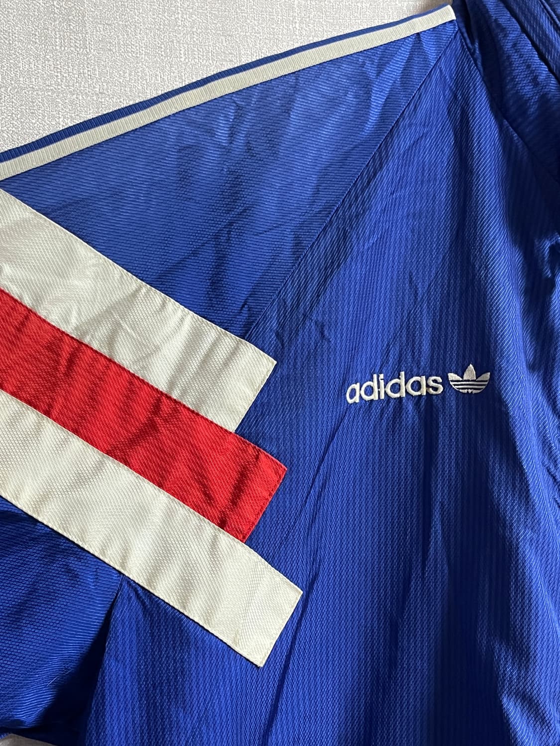 착샷 아디다스X데상트 바람막이 블루종 트랙자켓 110 상품이미지3