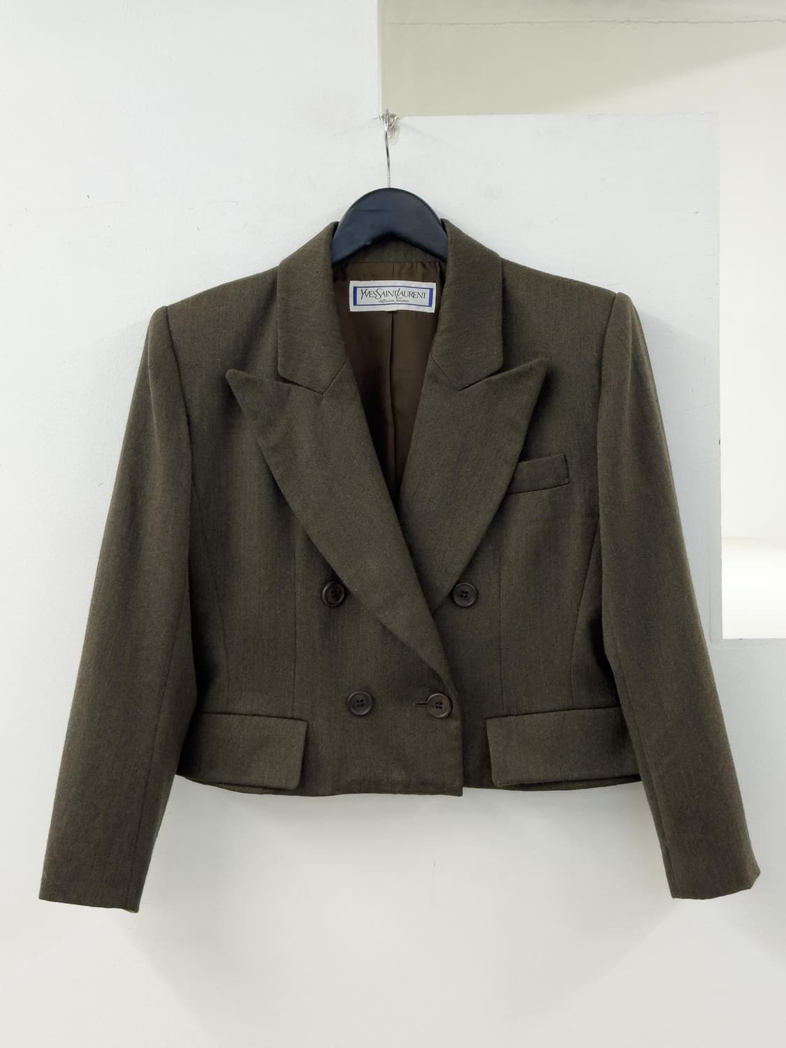 입생로랑 크롭 자켓 상품이미지1