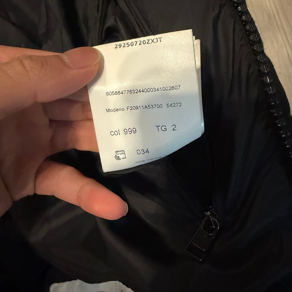 {2사이즈} 몽클레어 몽제네브르 울 패딩 블랙 상품이미지10