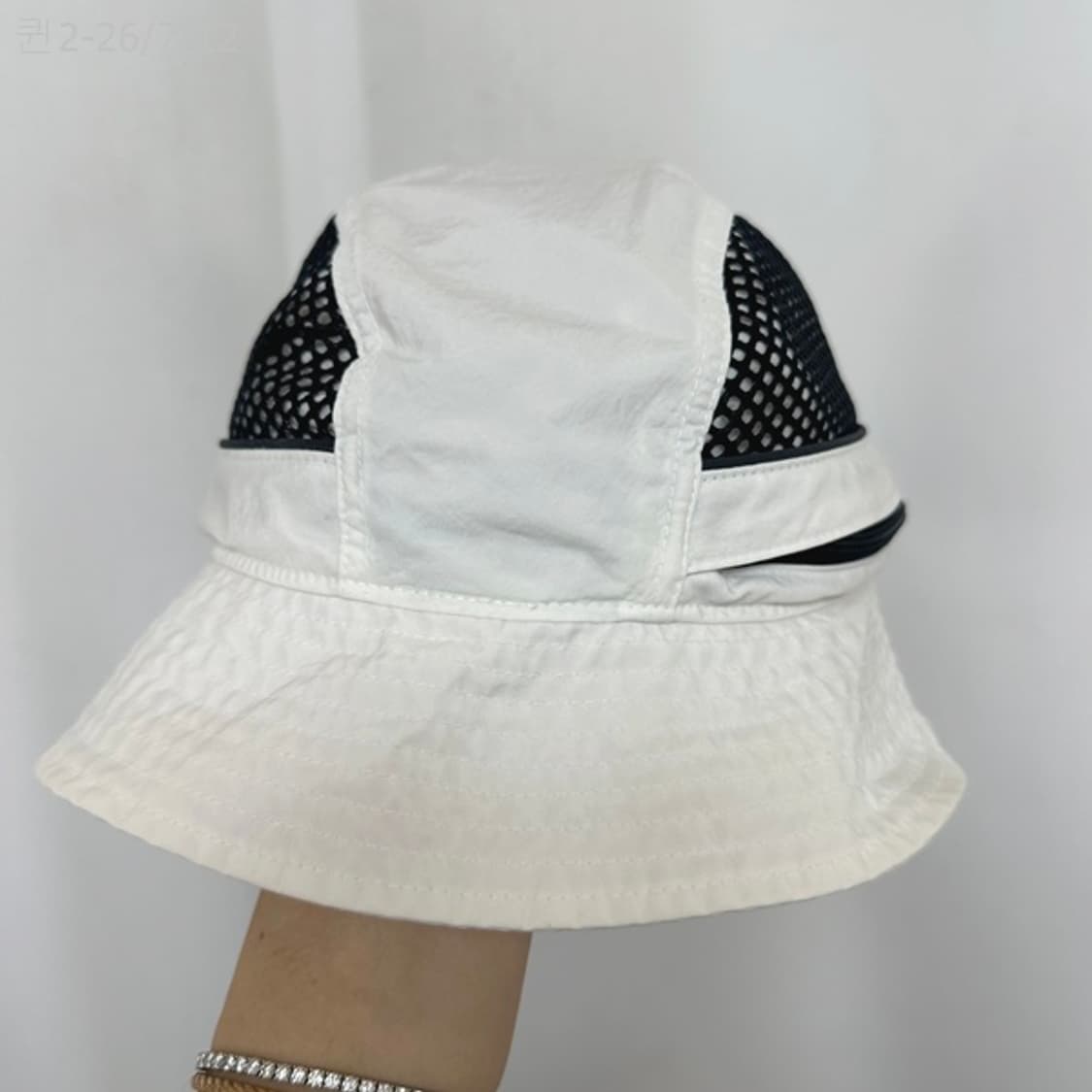 
나이키 여자 벙거지 모자 화이트 M/L 상품이미지3