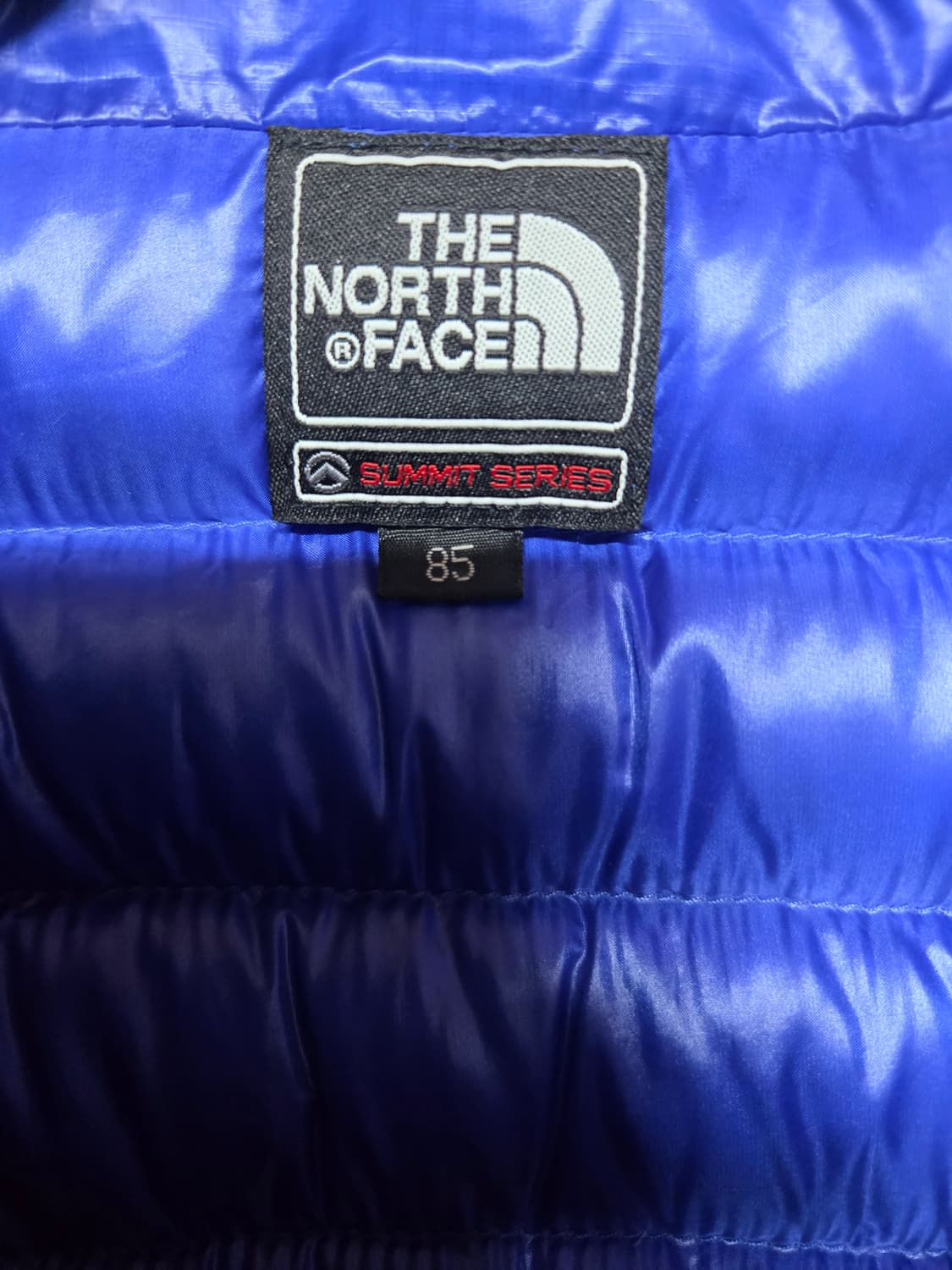 거의새제품)노스페이스 고프코어 경량곱창 패딩M  구스800필 상품이미지7