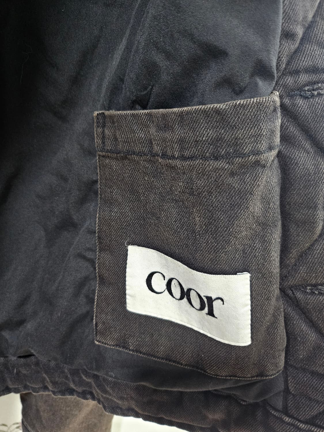 COOR 머드 다잉 패디드 데님 자켓 (워시드블랙) 상품이미지3