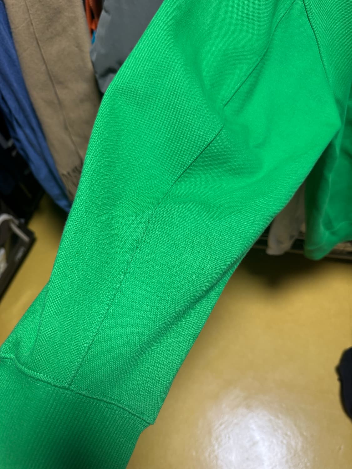 아더에러 오버핏맨투맨 상품이미지4