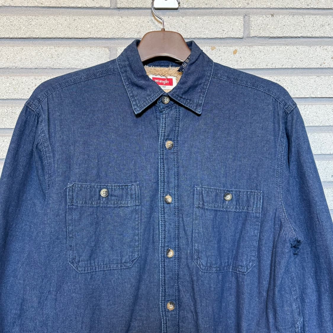 WRANGLER 랭글러 쉐르파 라이닝 데님 워크셔츠 투포켓 디테일 진청 상품이미지3