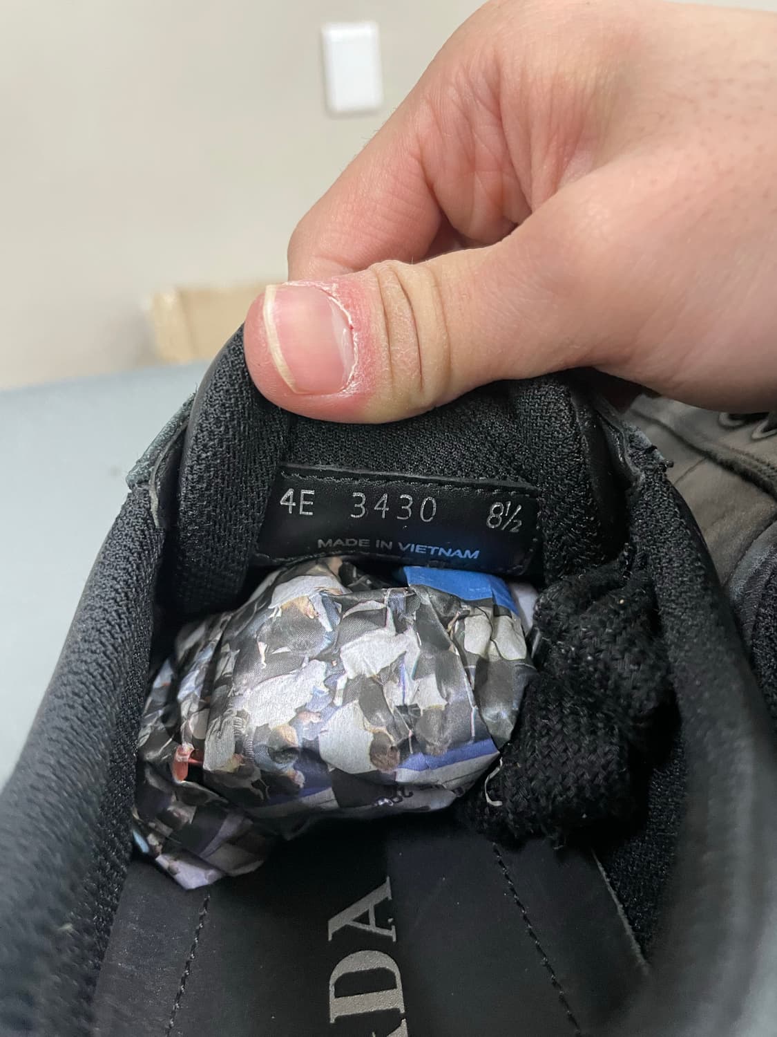 프라다 이니셜 레터링 스니커즈 US8.5 상품이미지10