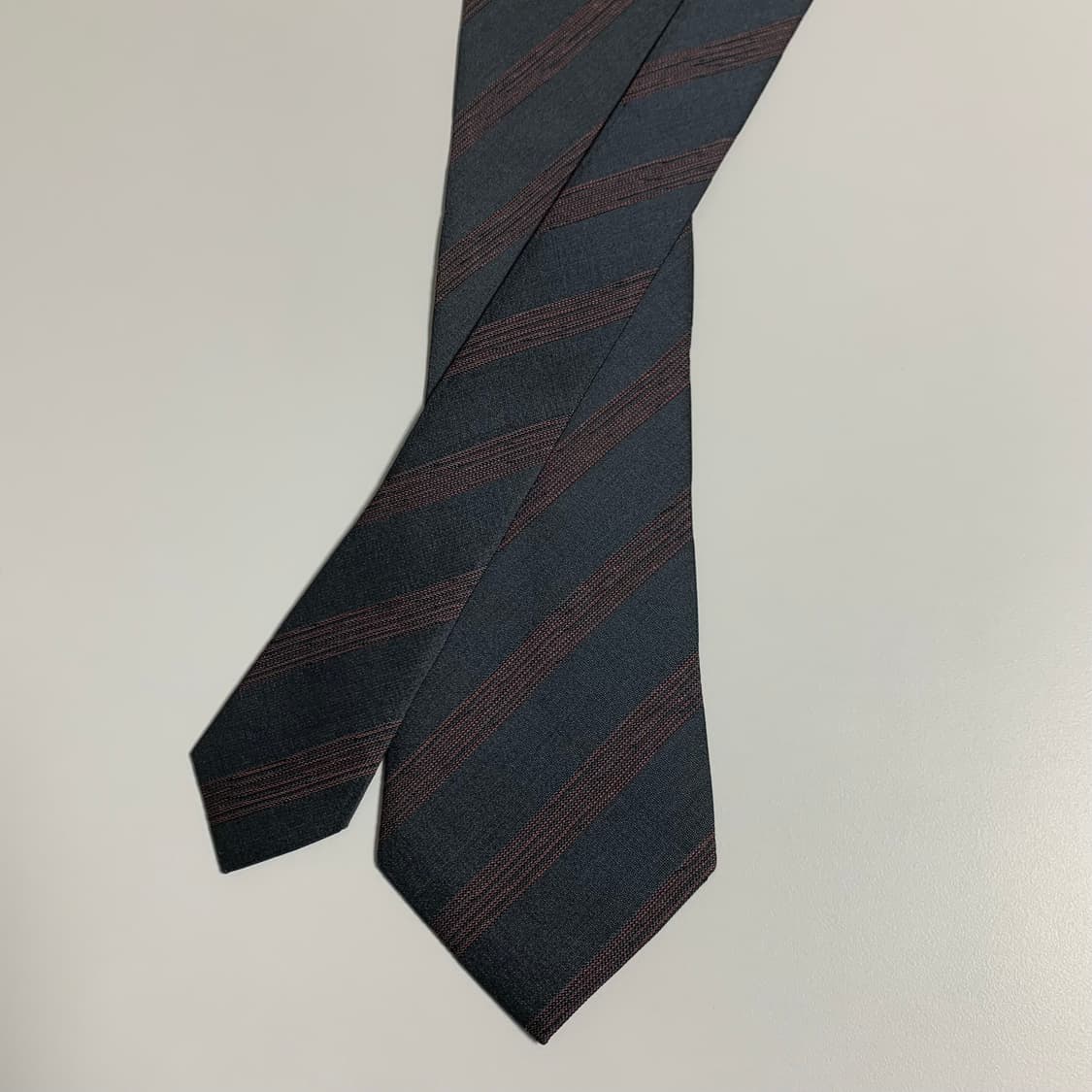 이세이미야케 명품 중고넥타이 클래식 100실크 7.5cm 상품이미지3