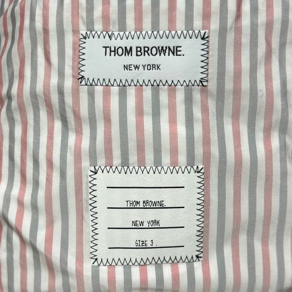 [새상품/선물가능] 24FW 톰브라운 사선완장 후드 경량패딩 블랙 상품이미지8