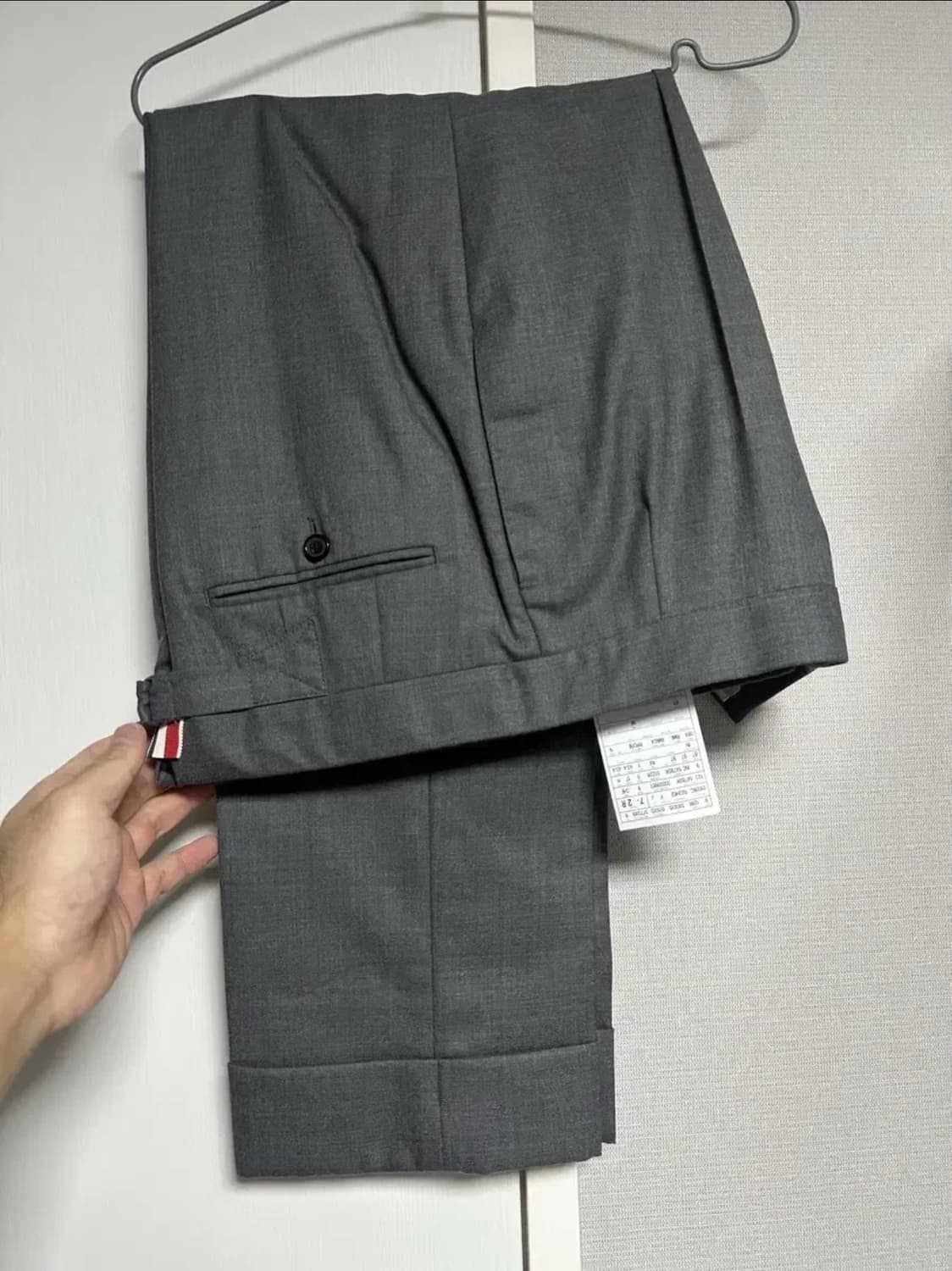 [삽니다] 톰브라운 미드그레이 로우라이즈 울팬츠 2 상품이미지3