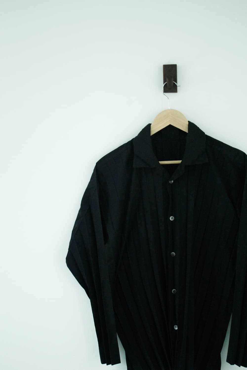 Homme Plisse Black Shirt 상품이미지5