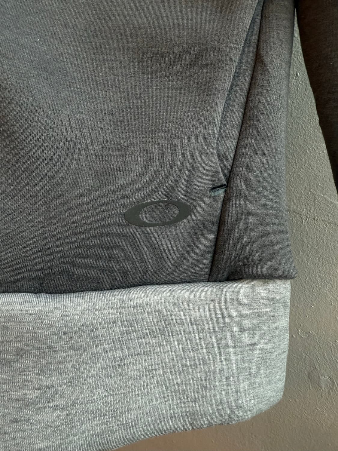 오클리 집업 상품이미지3