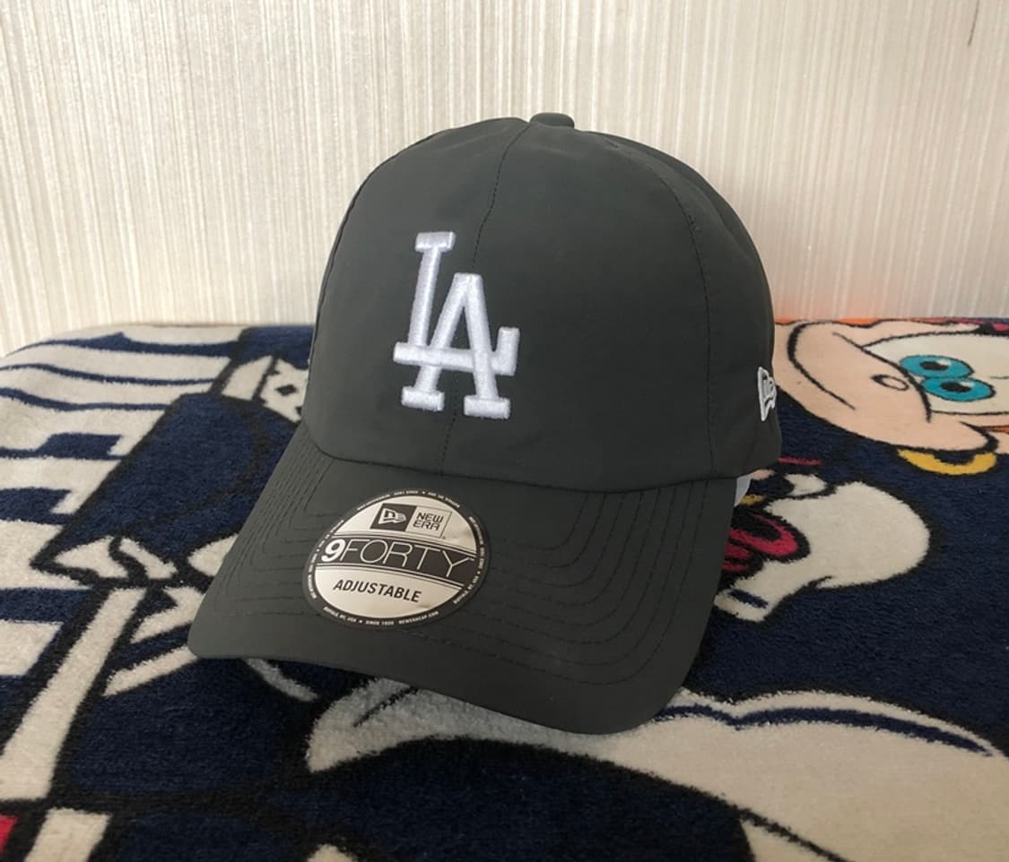 뉴에라 언스트럭쳐 MLB LA다져스 고어텍스 팩라이트 볼캡 상품이미지1