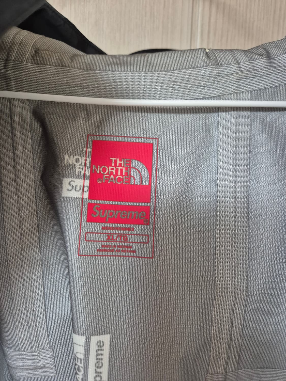 슈프림 테이프심 자켓 상품이미지6