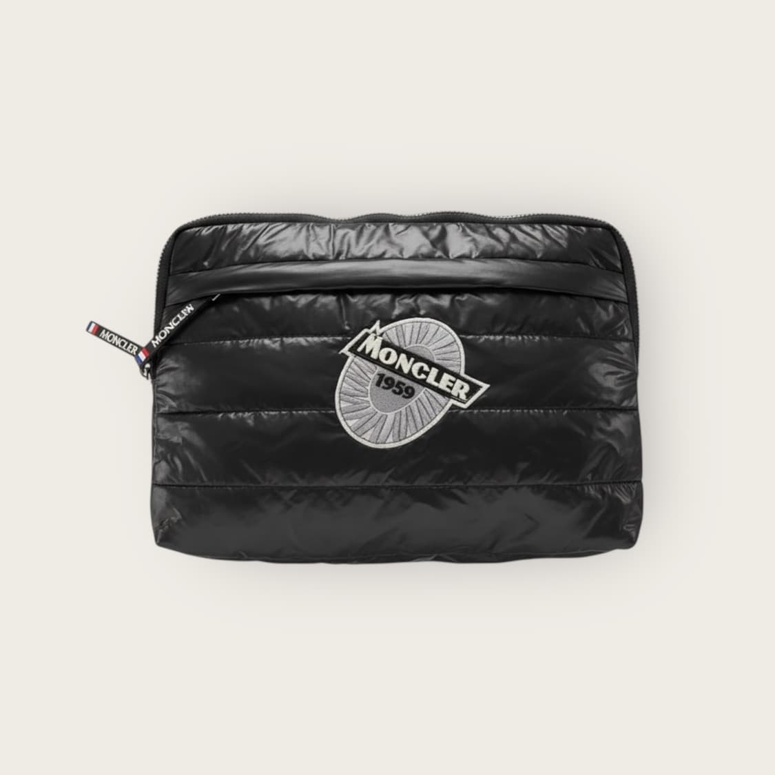 몽클레어 랩탑 패딩 클러치 케이스백 상품이미지1