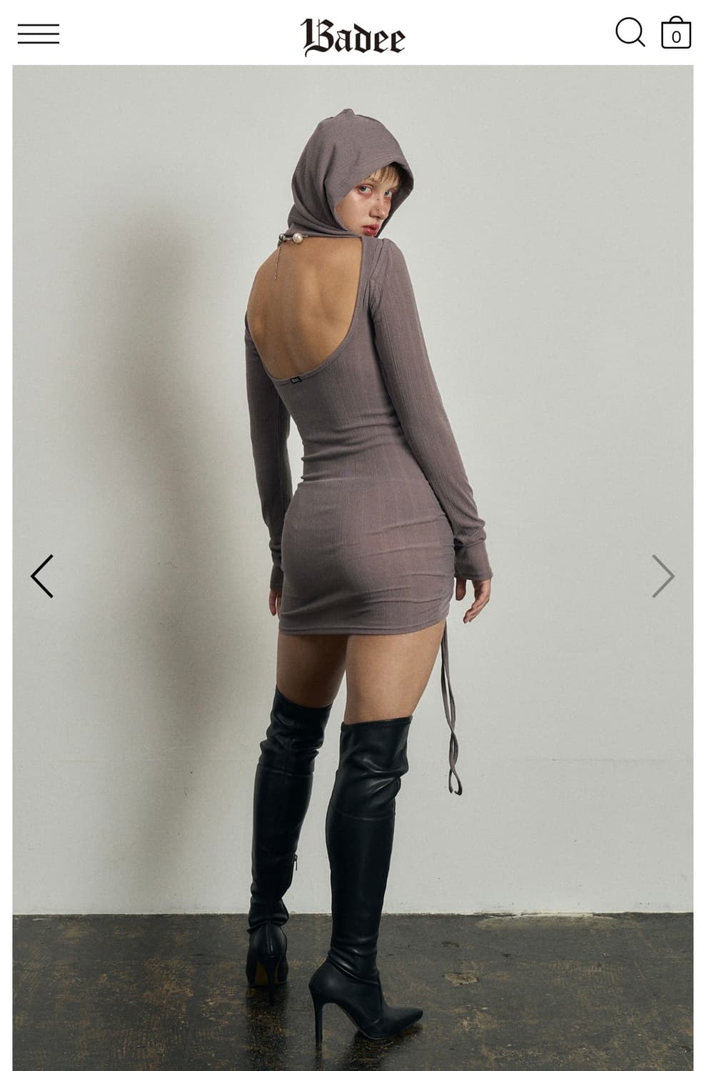 Badee CUTOUT SHIRRING HOODIE DRESS COCOA 상품이미지2