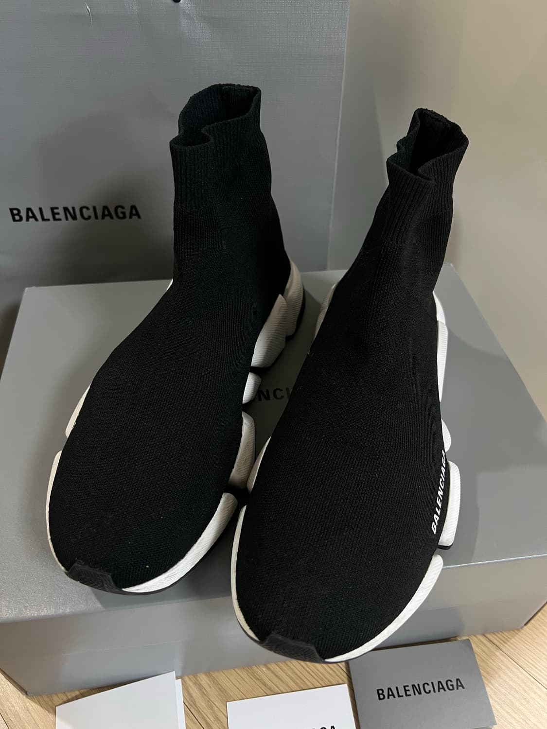 25fw 발렌시아가 스피드러너 42 상품이미지2