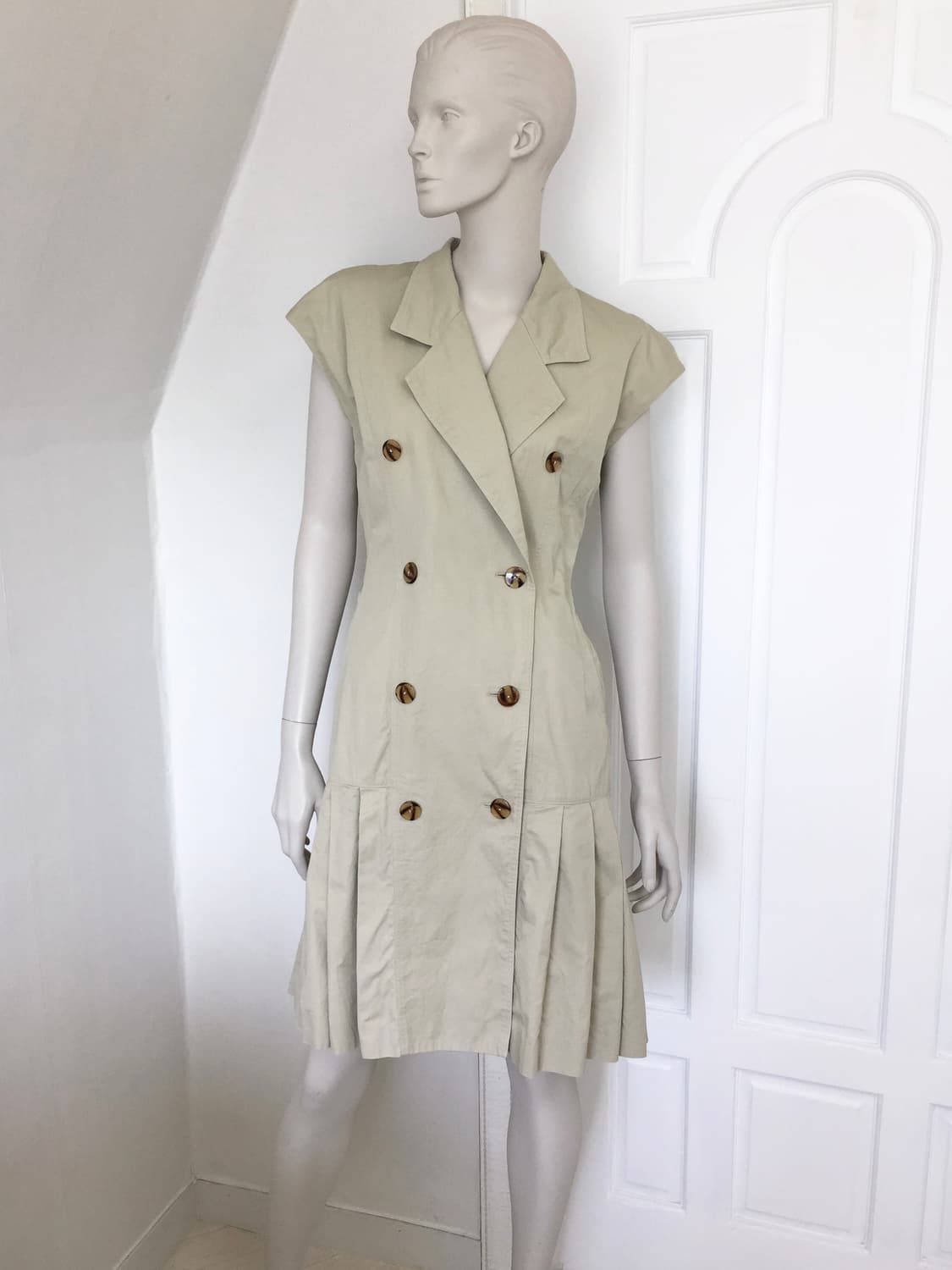 Trench Beige pleats dress  상품이미지2