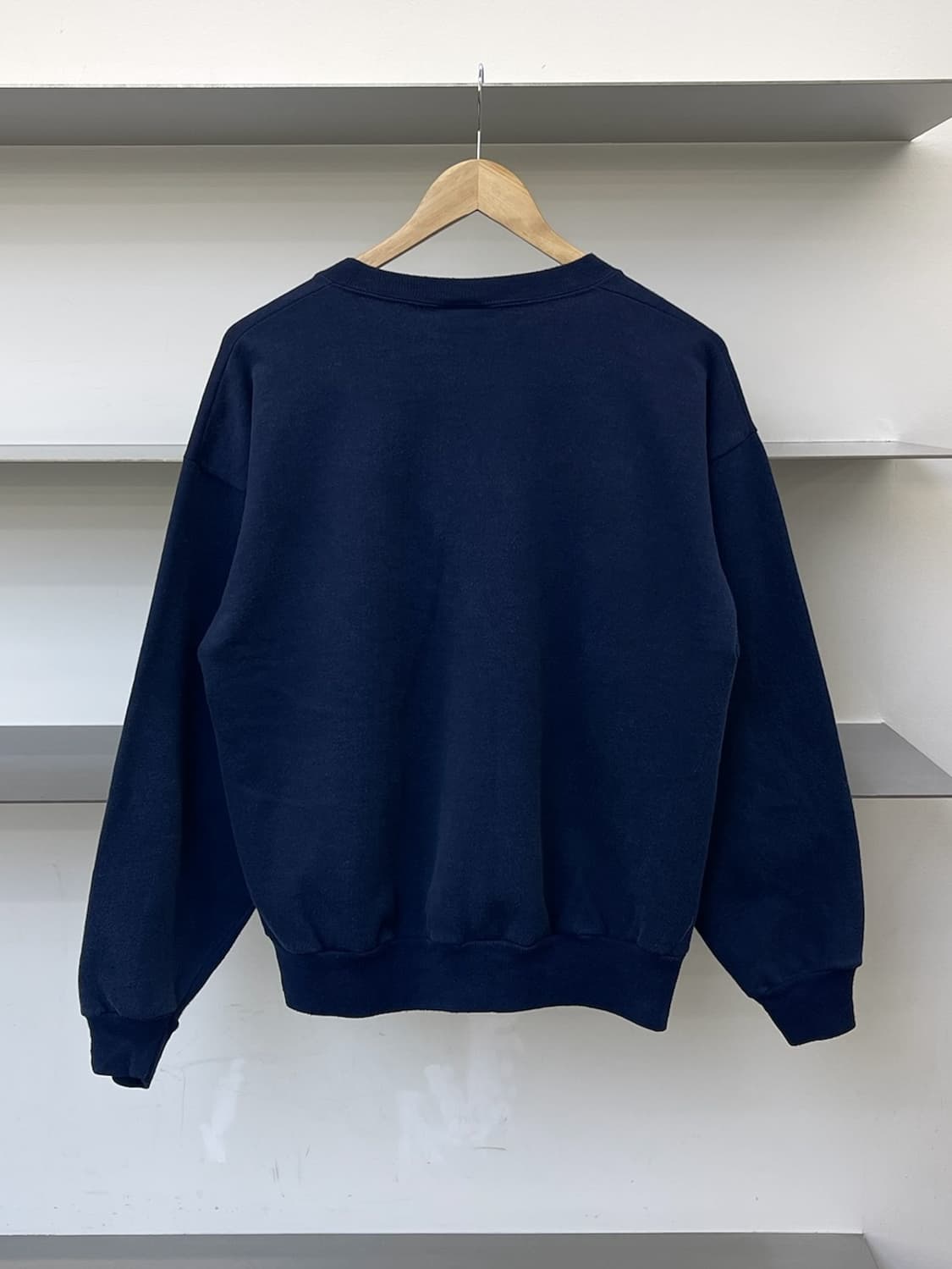 위드 언 애티튜드 90s 조지타운 호야스 스웻셔츠 상품이미지3