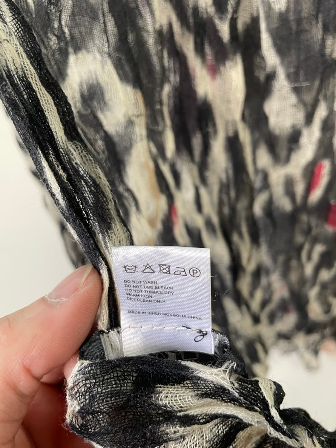 Agnes b 아네스베 아트 패턴 머서라이즈 머플러 상품이미지5