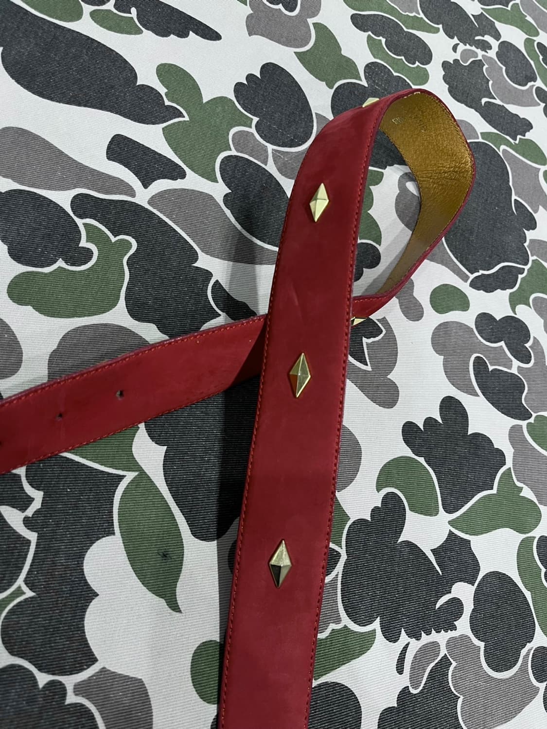 GIVENCHY 지방시 스터드 스웨이드 벨트 상품이미지4