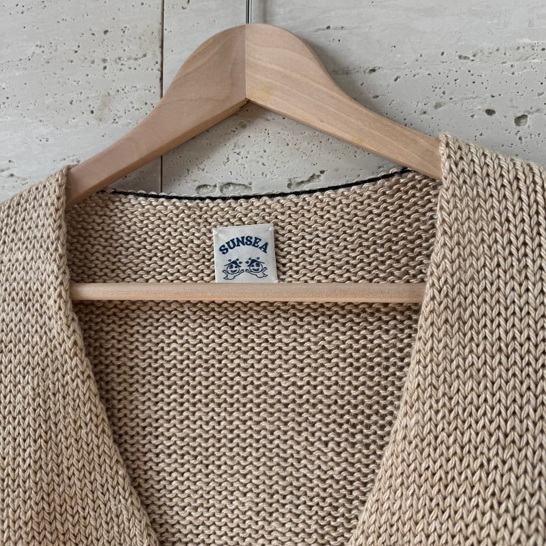 [3] SUNSEA 브이넥 니트 상품이미지3