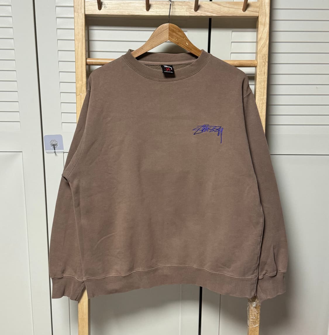 스투시 00s 빅로고 카라멜 베이지 오버핏 맨투맨 상품이미지2