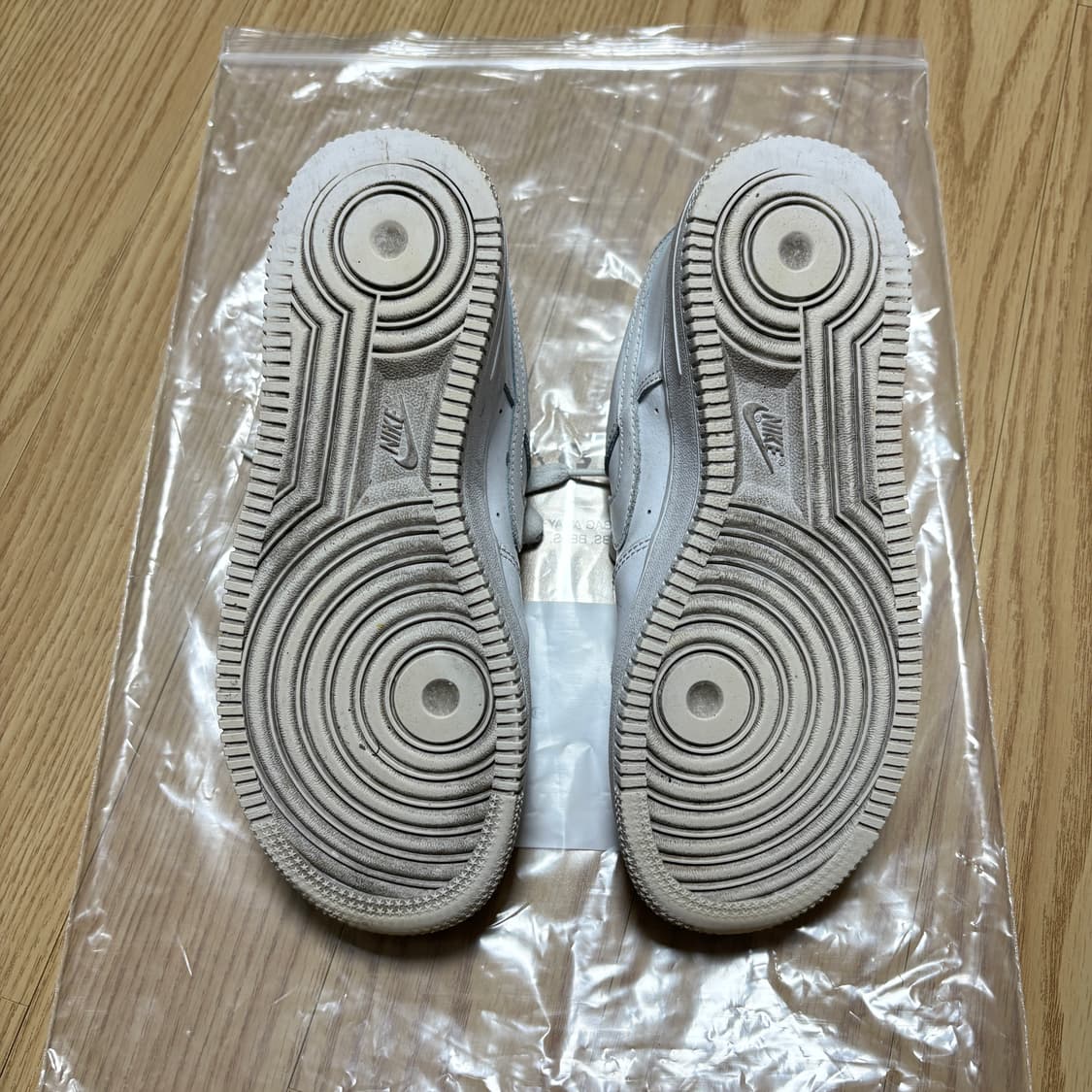 235 / 상태 아주 좋음 / 나이키 에어포스 DH2920 올백 상품이미지7