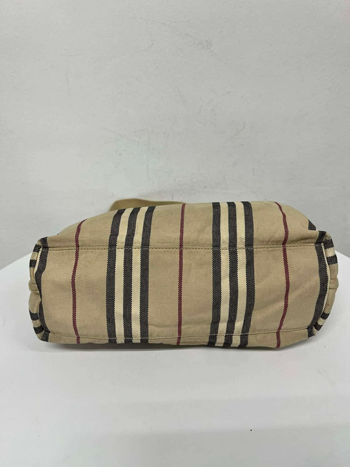 버버리 정품 노바체크 캔버스 숄더 토트백 상품이미지4