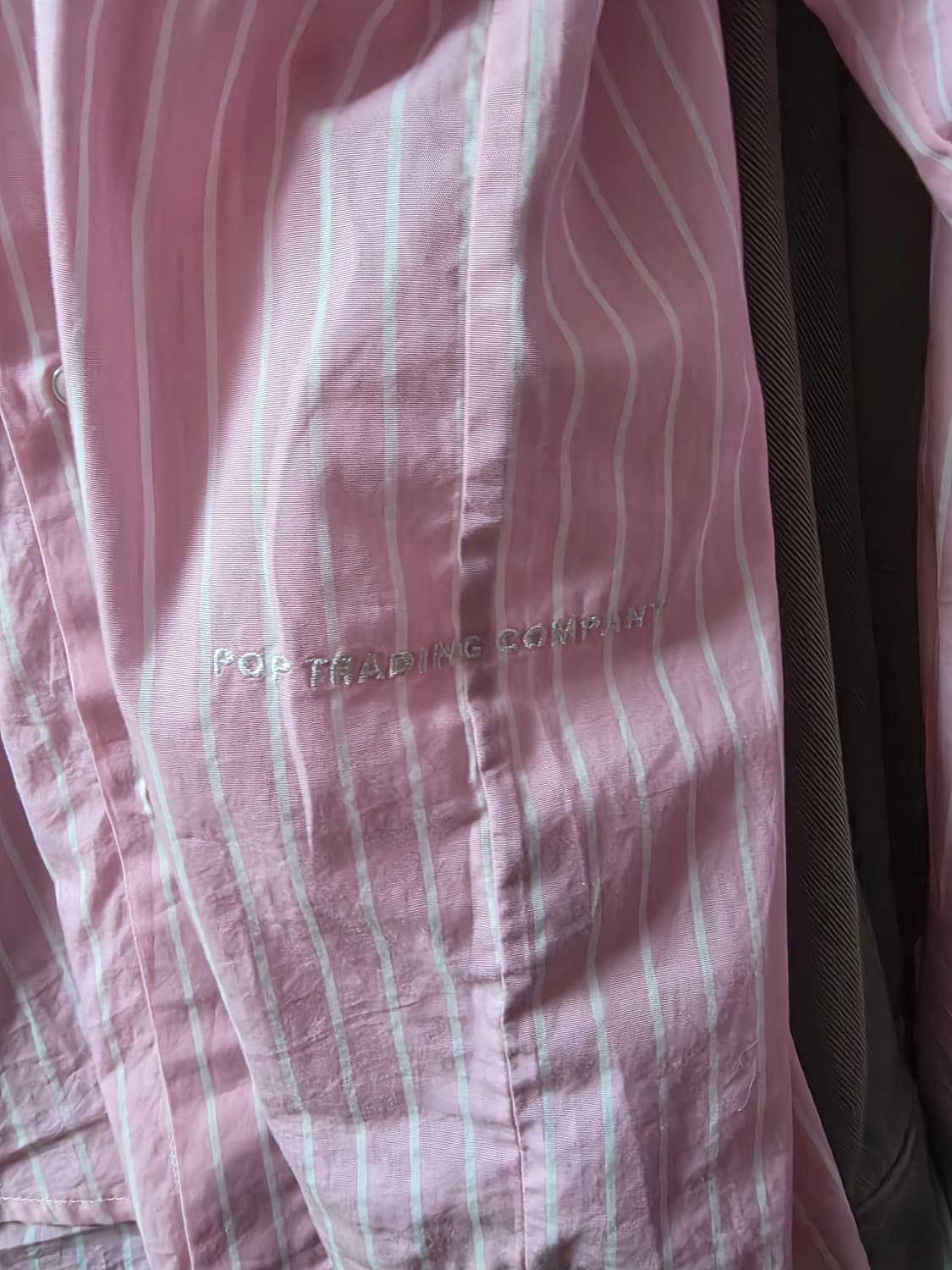 팝 트레이딩 컴퍼니 셔츠 상품이미지3