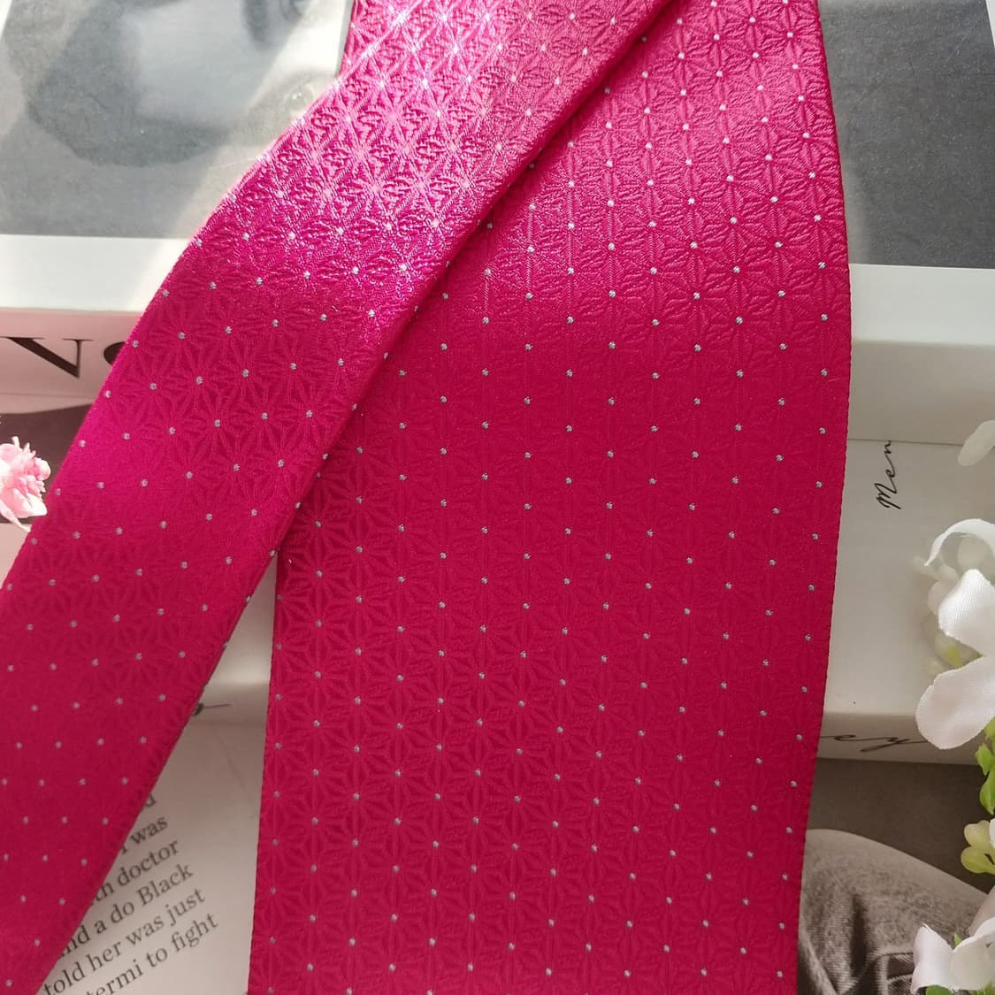 아쿠아스큐텀 실크 플로럴 자카드 넥타이 9.3cm A+등급 K1529
 상품이미지4