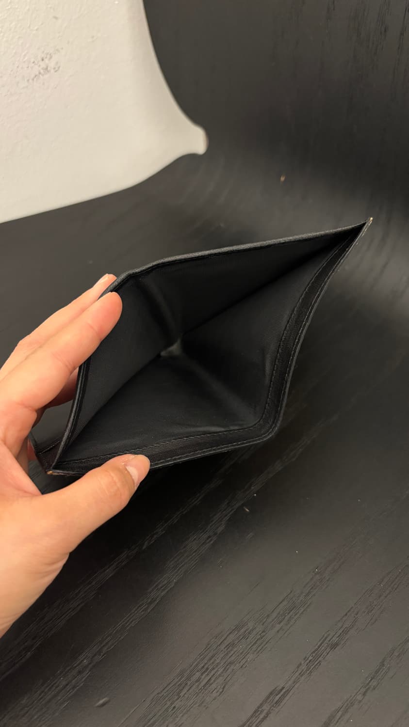Prada Lizard Leather Wallet 상품이미지5