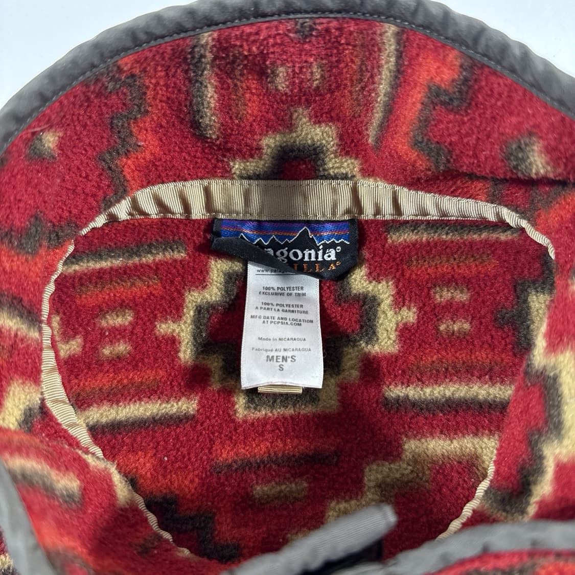 10s 파타고니아 신칠라 스냅-T 레드 아즈텍패턴 상품이미지4