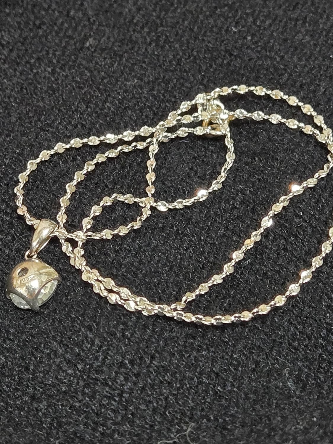 제목 (후르츠)
빈티지 실버 925 큐빅 솔리테어 네크리스 미니 펜던트 상품이미지8