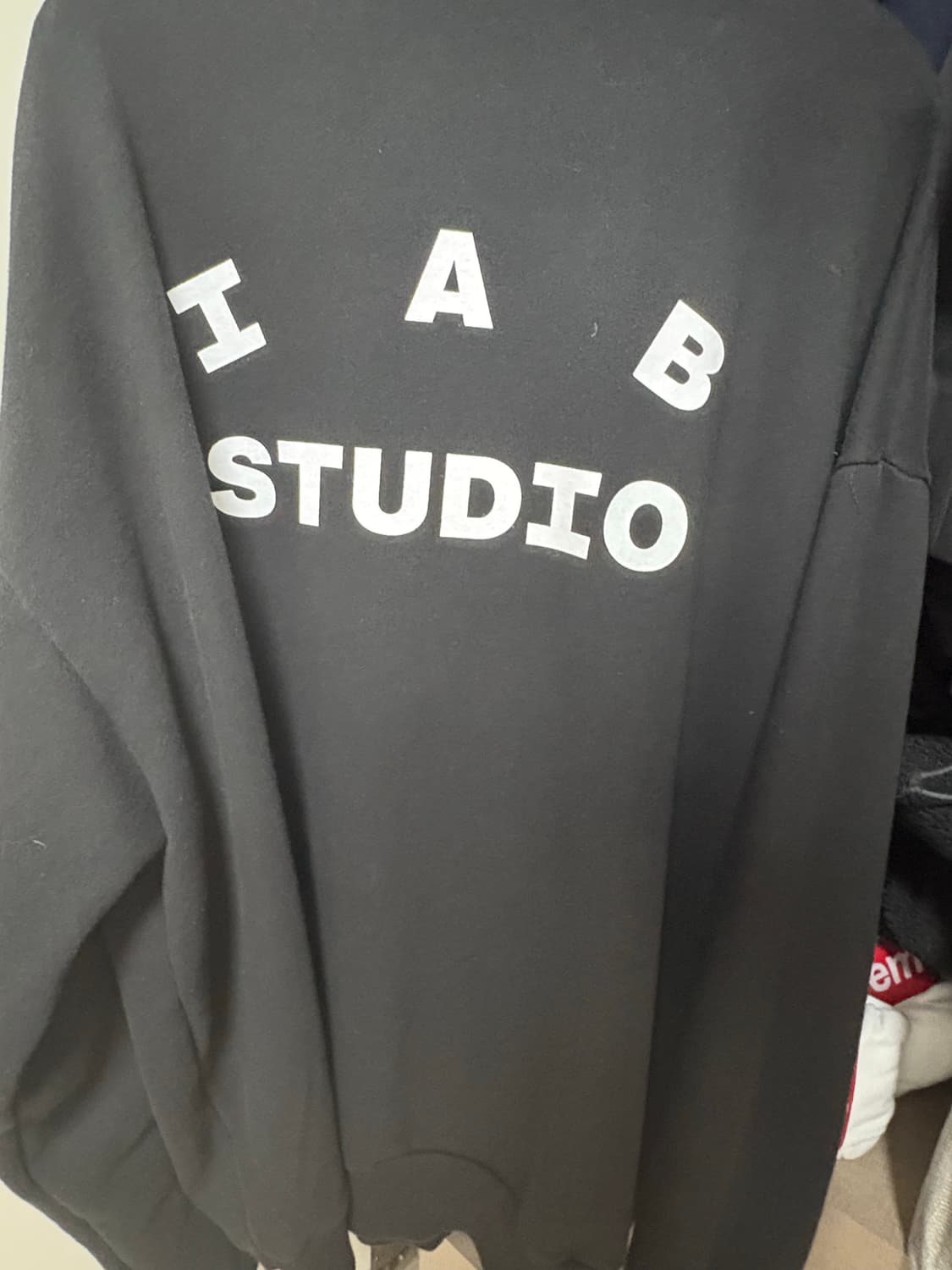 IAB Studio 하프집업(반집업) 판매합니다. 상품이미지4
