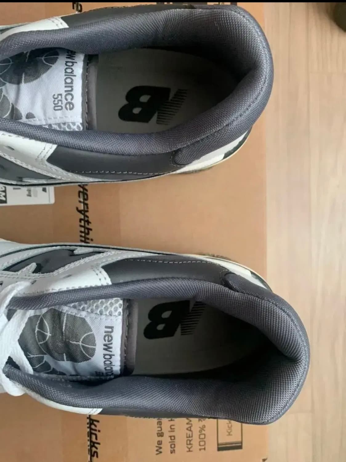 285) 뉴발란스 550 다크그레이 상품이미지3