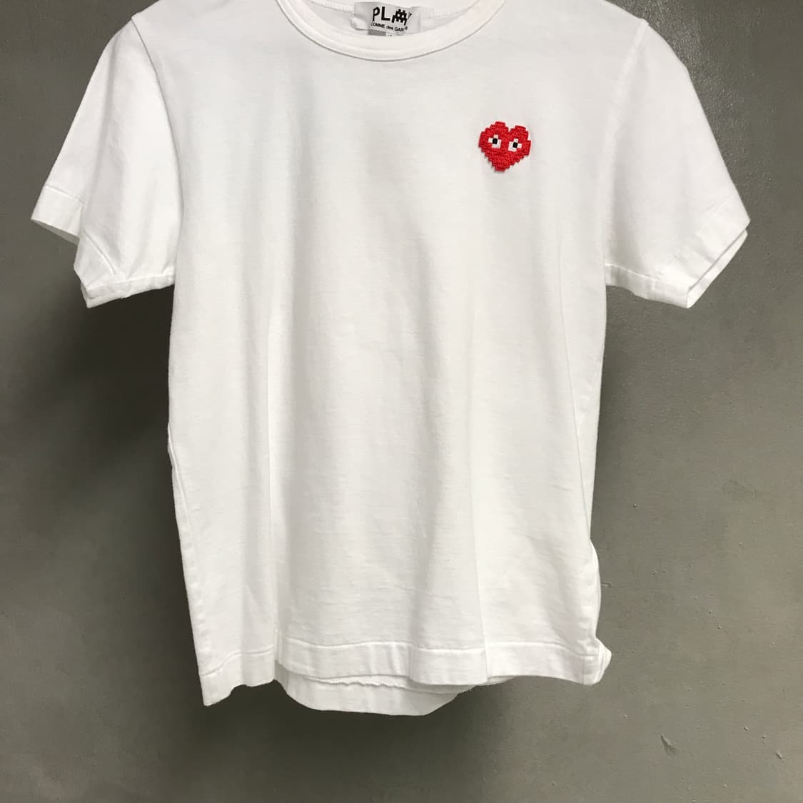 꼼데가르송 와펜 반팔 티셔츠 화이트 L(W) 상품이미지3