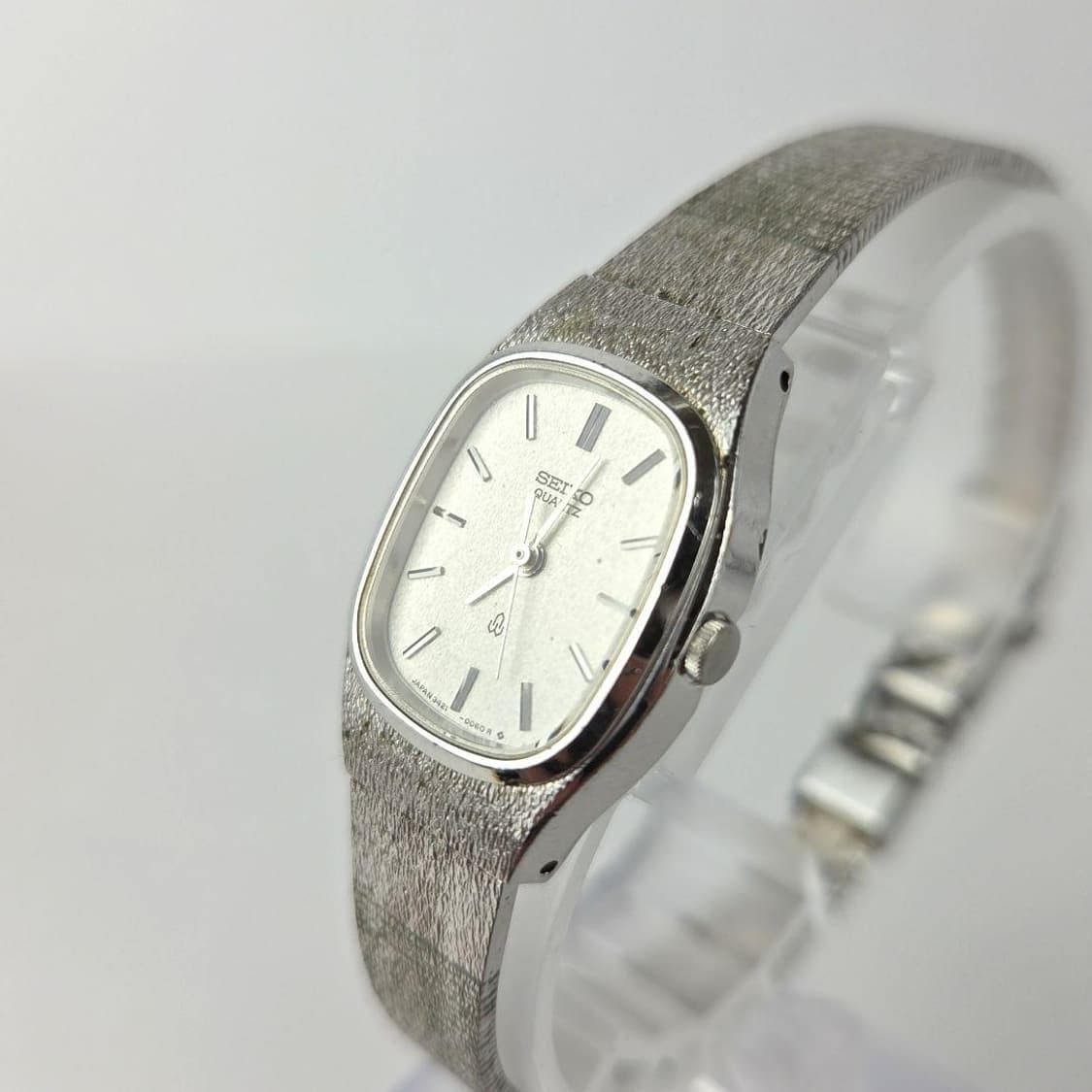 세이코 샤리오 쿼츠 메탈 시계 상품이미지2