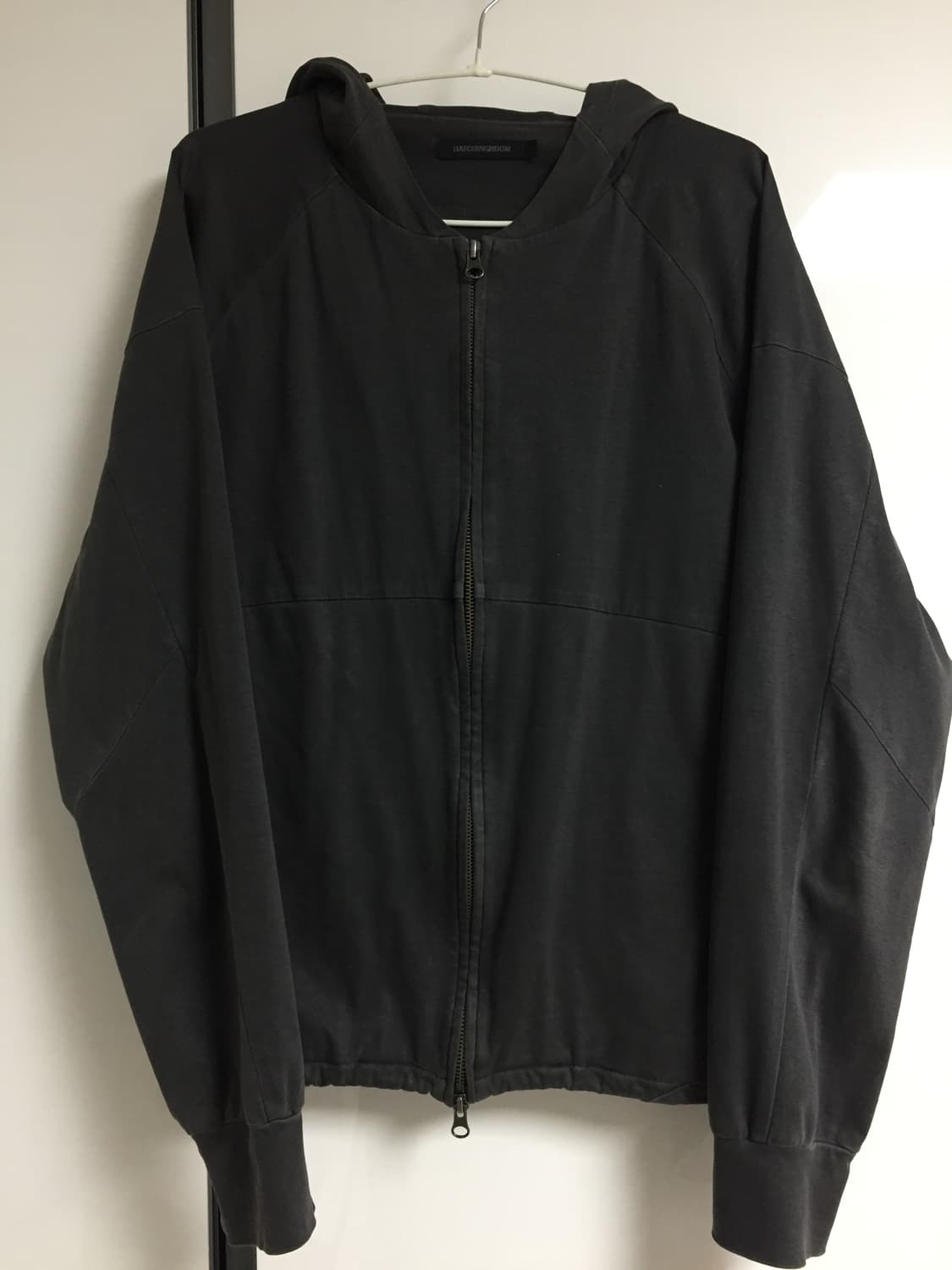 해칭룸 실크후드집업 상품이미지1