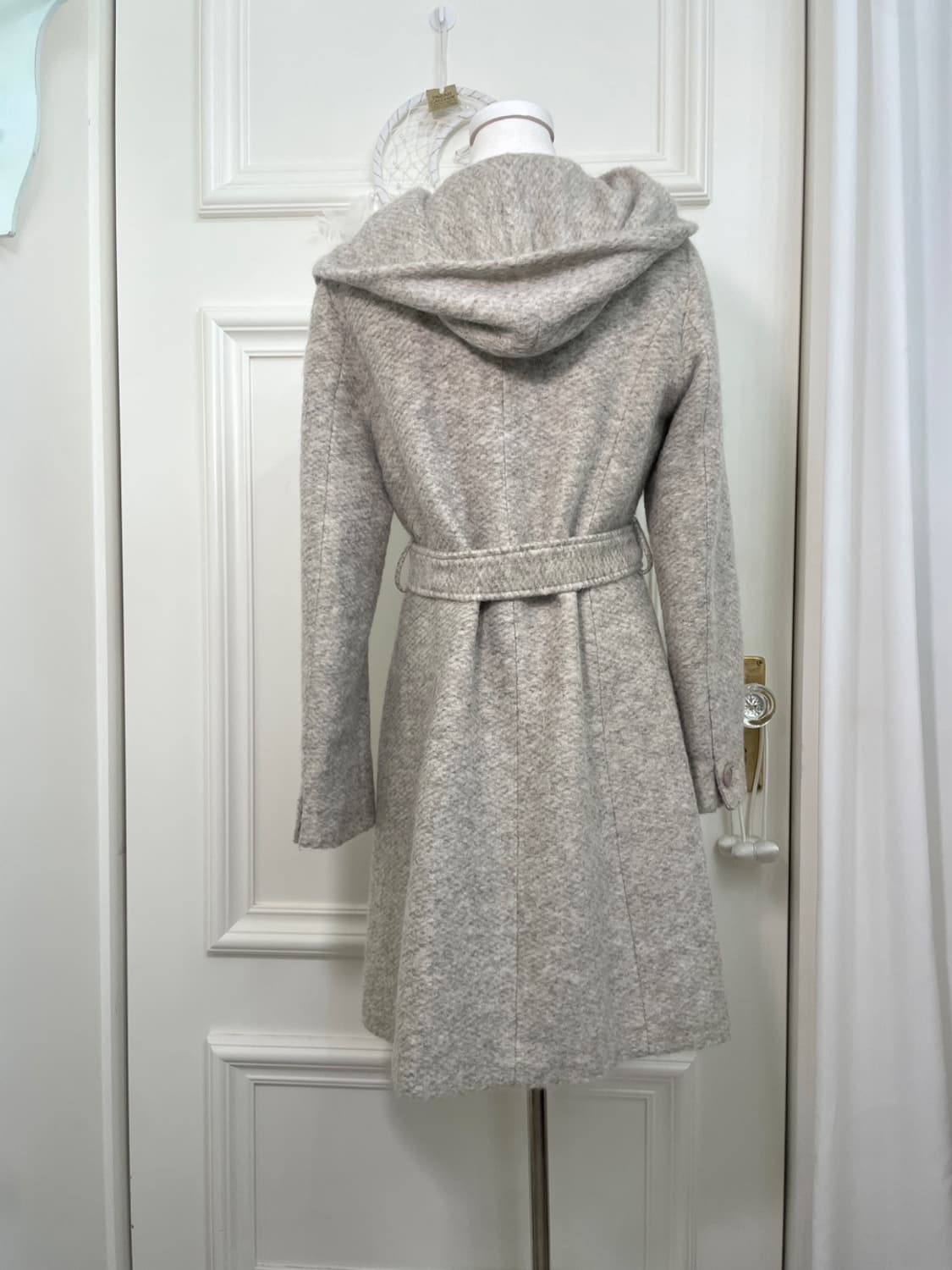 beige gray diagonal belt midi coat 상품이미지3