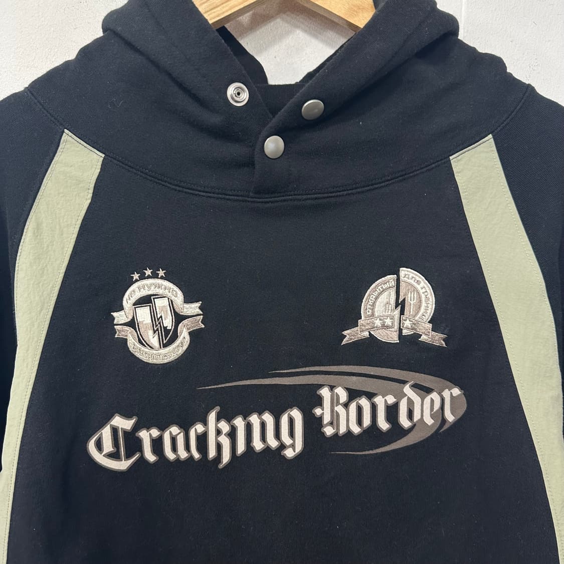 꼼파뇨 후드티 상품이미지2