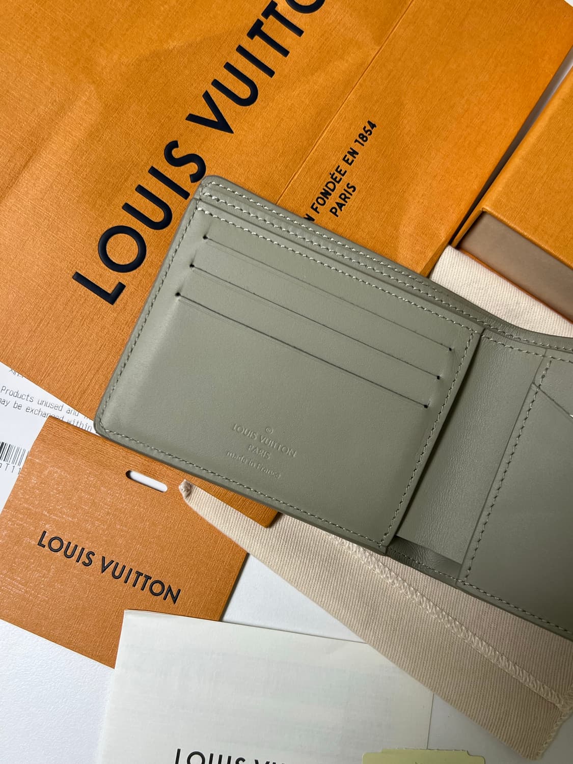 [정품] 루이비통 에어로그램 멀티플월릿 반지갑 그레이 상품이미지5